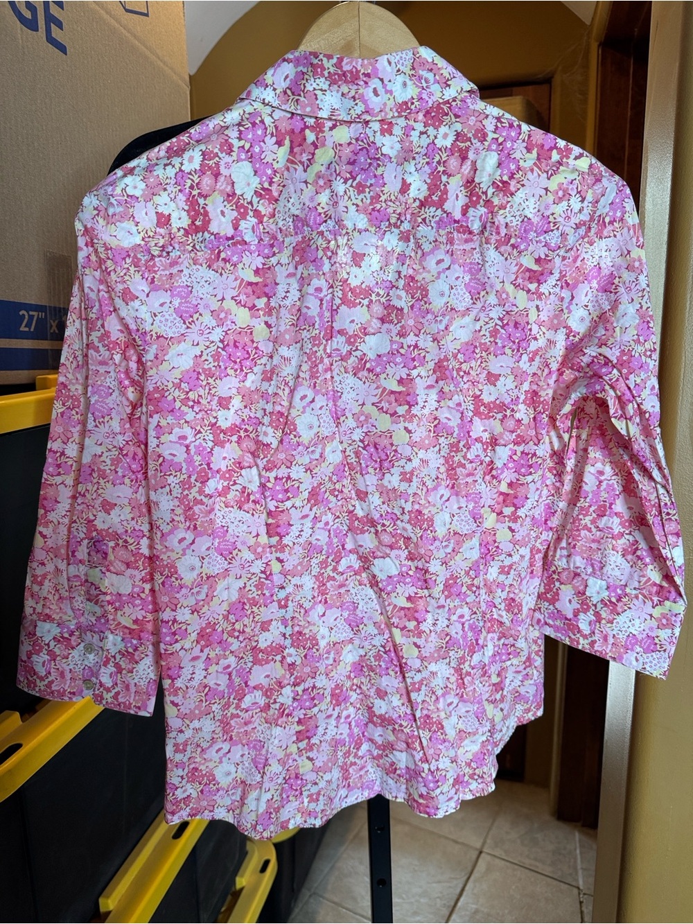 Robert Graham Priscilla Pink Floral Embroidered Button Down Shirt Medium - Picture 11 of 11